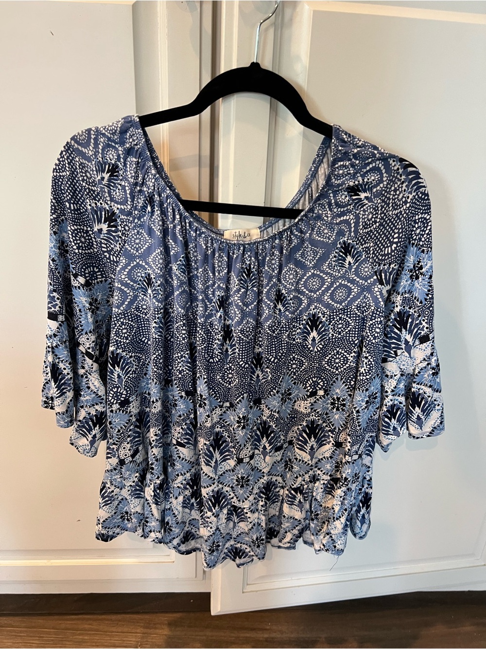 Style & Co. Blue and White Printed Flutter-Sleeve Tunic